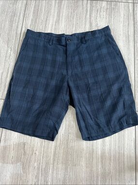 Haggar Men's Dark Navy Plaid Flat Front Shorts
